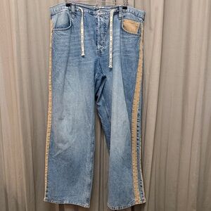Womens Blue and Tan Jeans